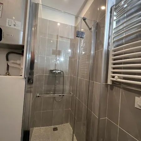 Hyper Centre T2 דירה