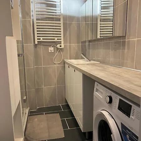 Hyper Centre T2 * מו